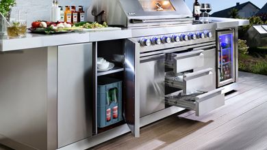 Outdoorküche mit integriertem Grill und Kühlschrank, Buschbeck